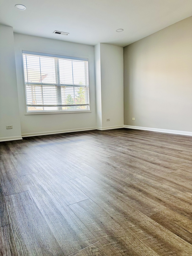 164 ROSEHALL Drive #3, Lake Zurich, IL 60047