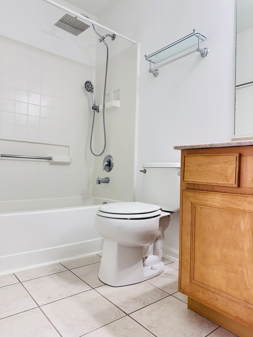 164 ROSEHALL Drive #3, Lake Zurich, IL 60047