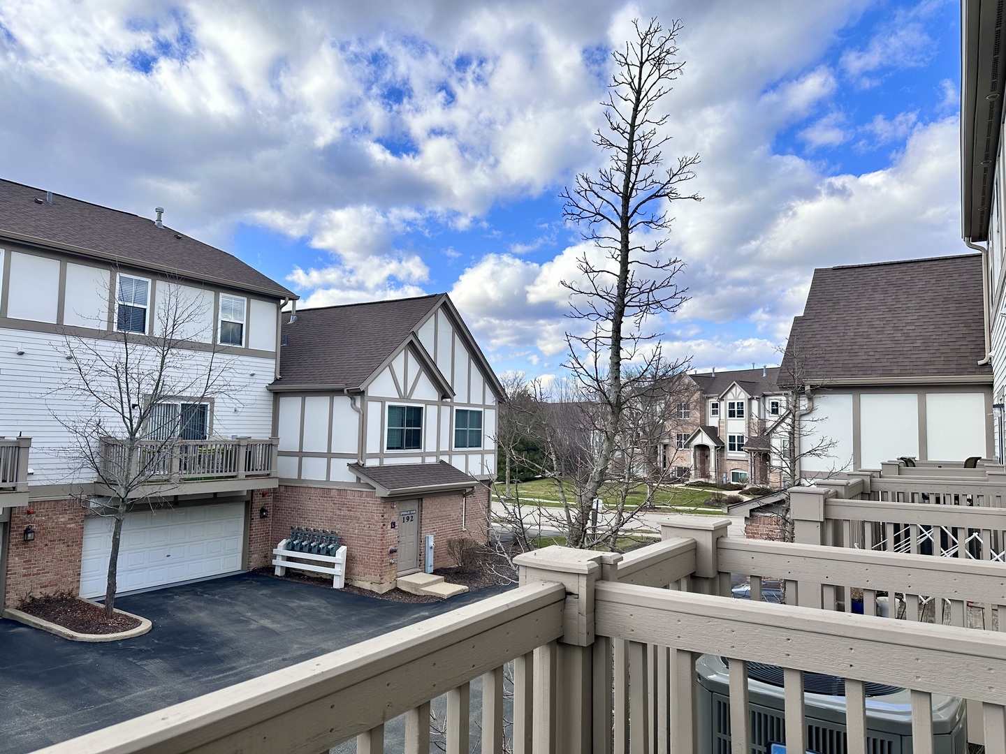 164 ROSEHALL Drive #3, Lake Zurich, IL 60047