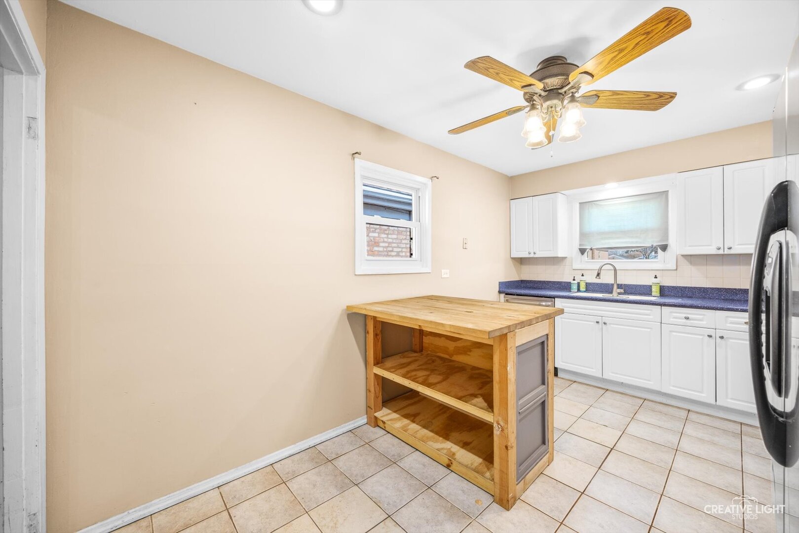 7812 Meade Avenue, Burbank, IL 60459