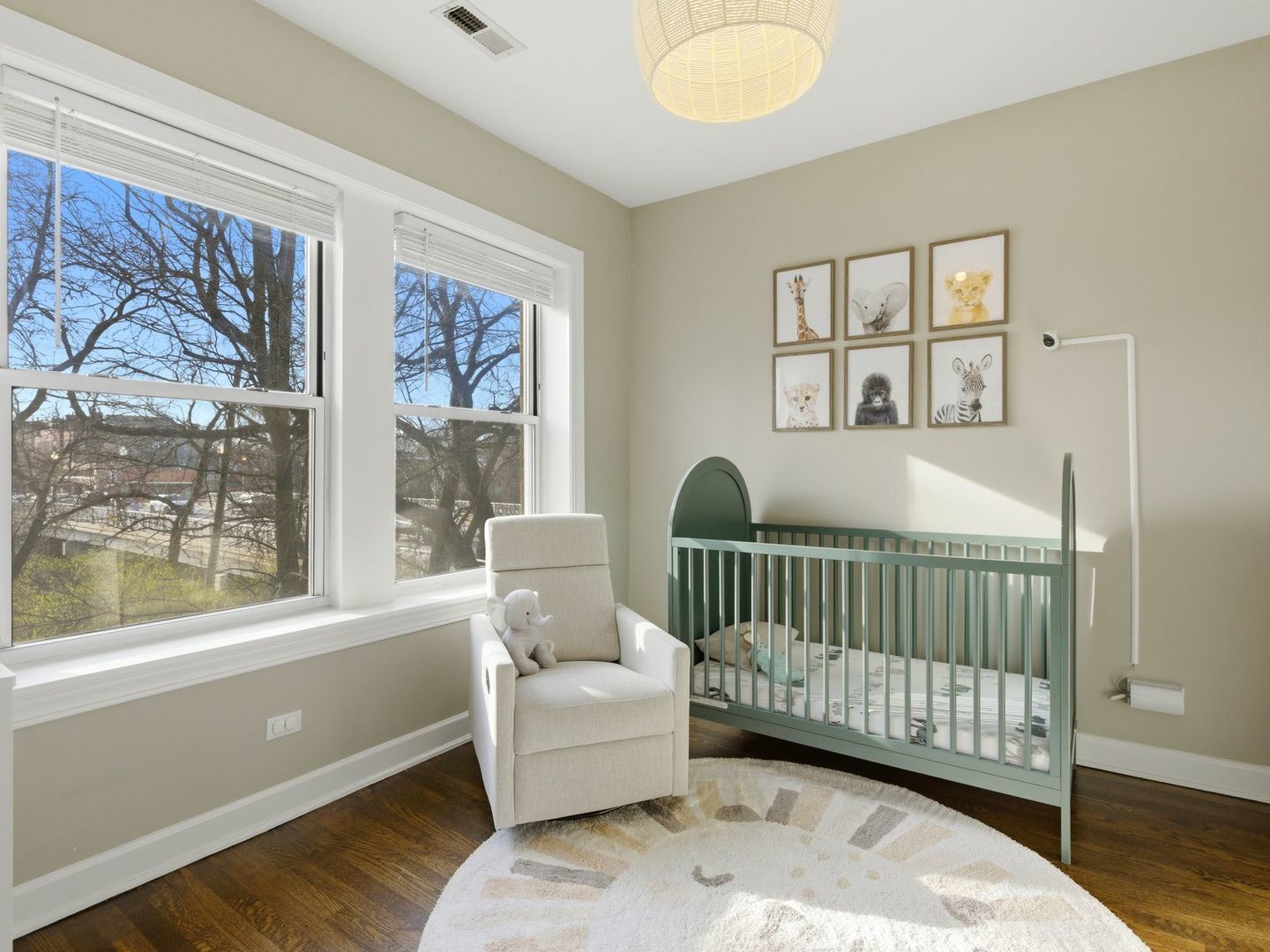 2579 W Montrose Avenue #2N, Chicago, IL 60618