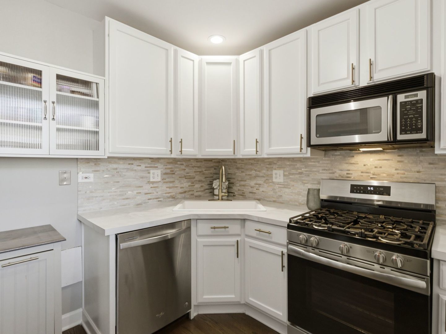 2579 W Montrose Avenue #2N, Chicago, IL 60618