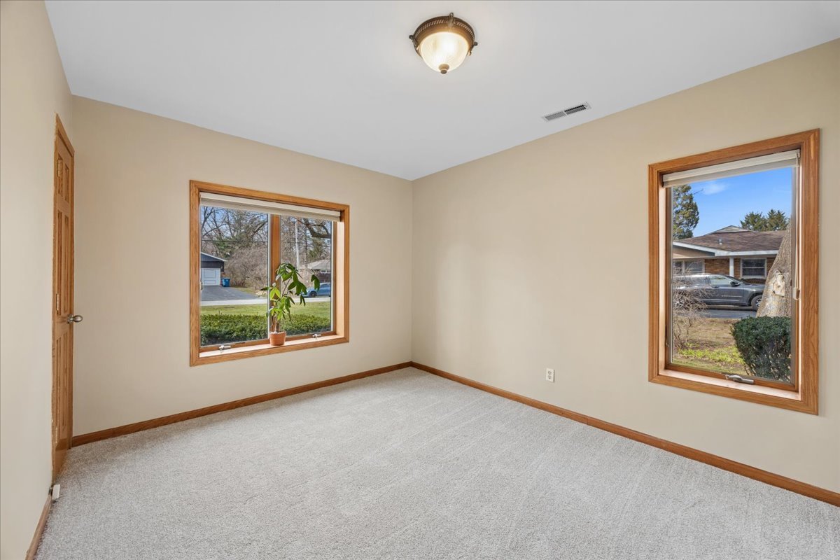 12013 S 73rd Avenue, Palos Heights, IL 60463