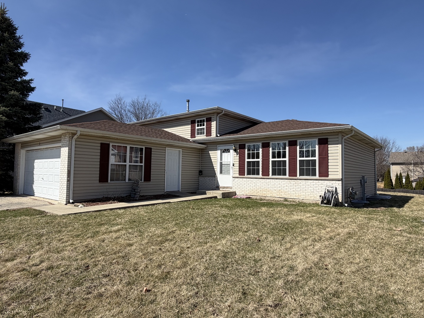 2 Beaver Creek Court, Bolingbrook, IL 60490