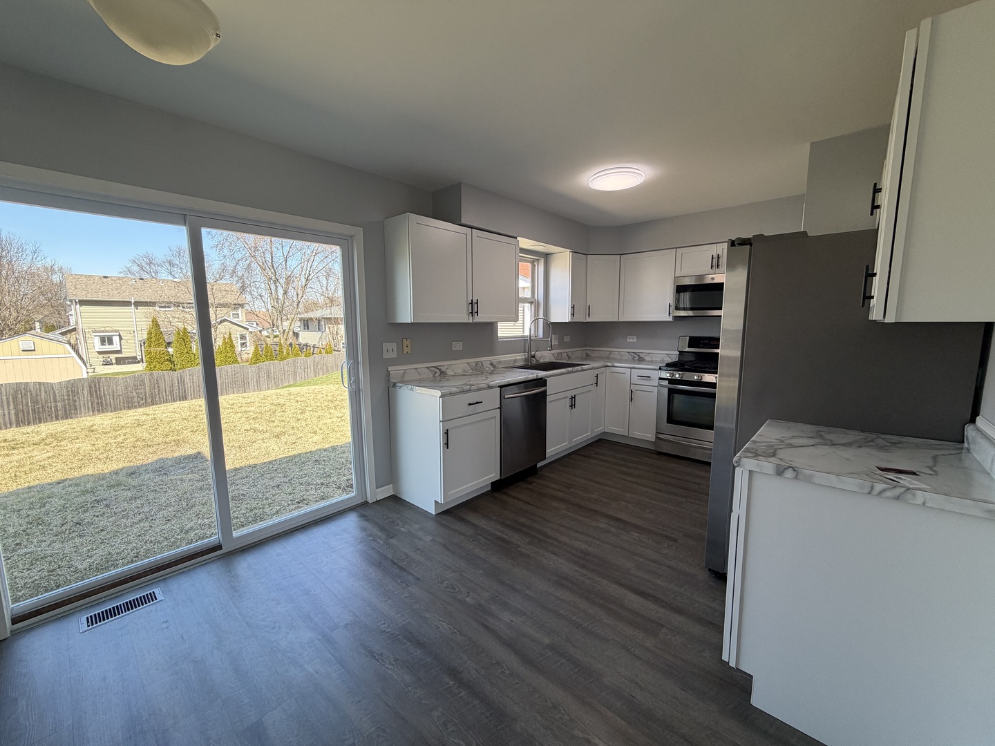 2 Beaver Creek Court, Bolingbrook, IL 60490