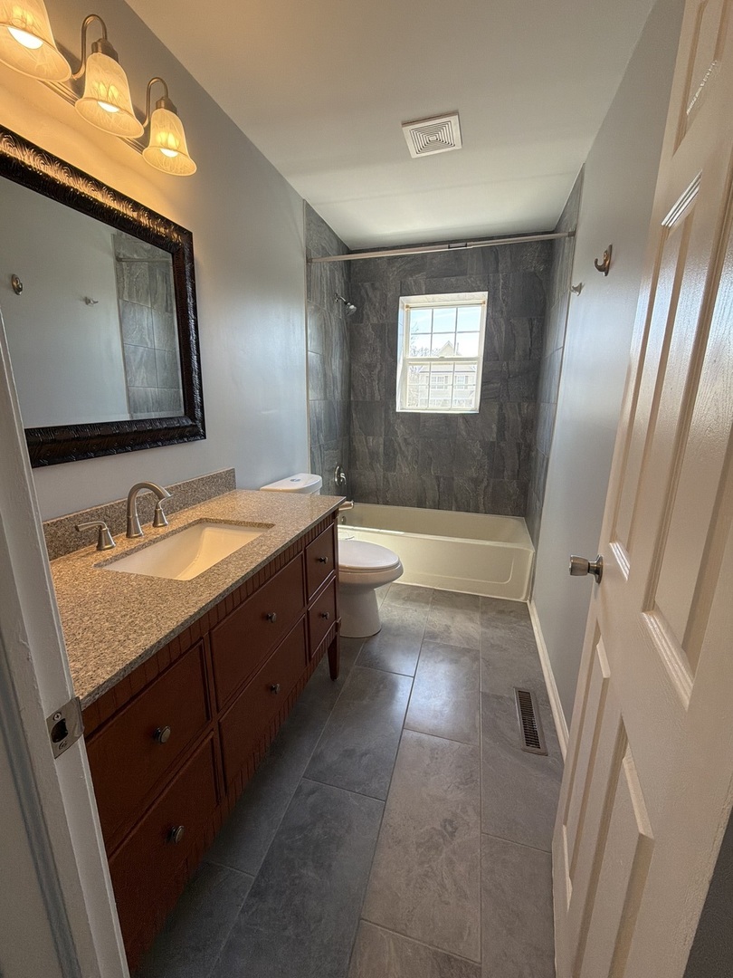 2 Beaver Creek Court, Bolingbrook, IL 60490