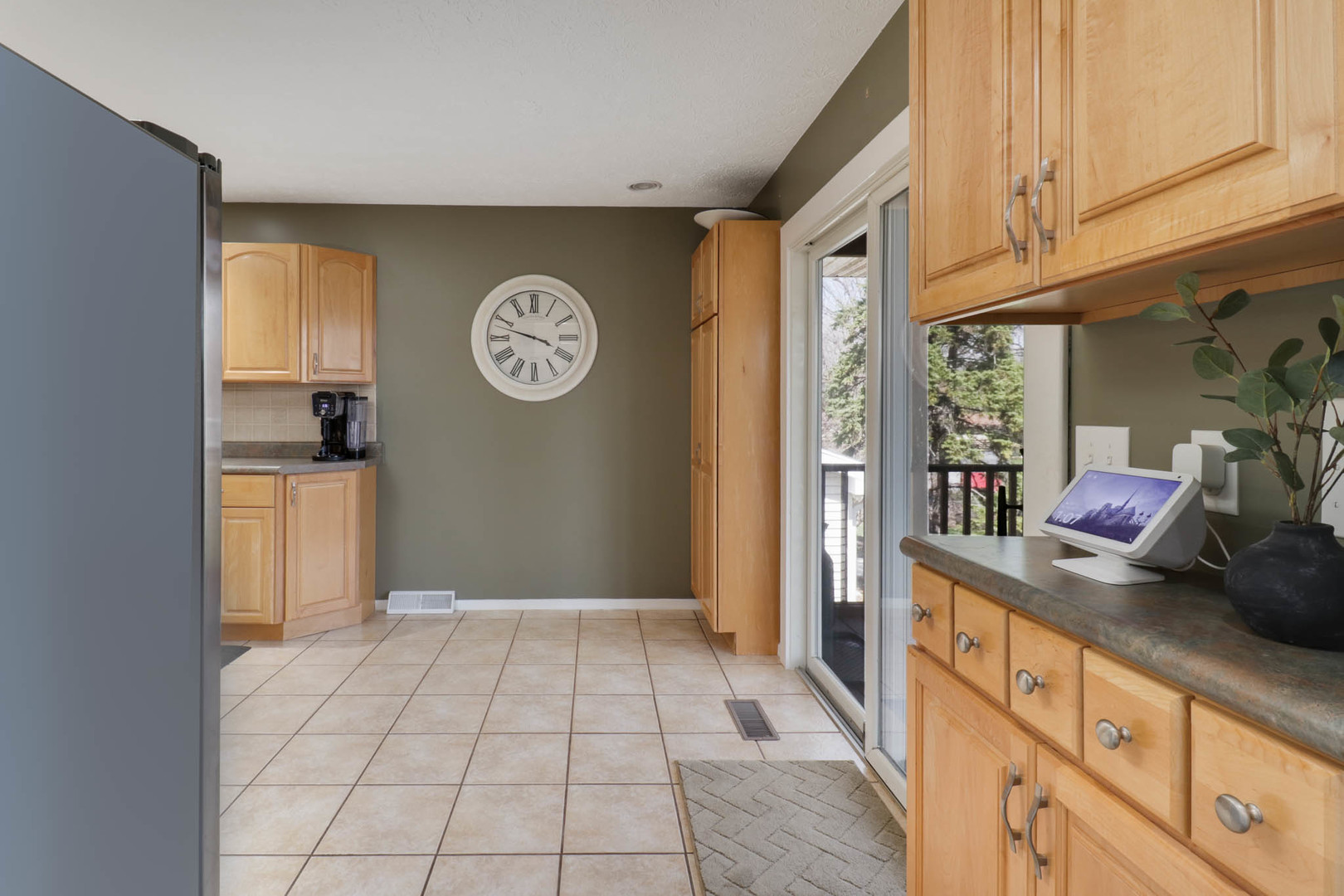 1305 Nicki Drive, Bloomington, IL 61704