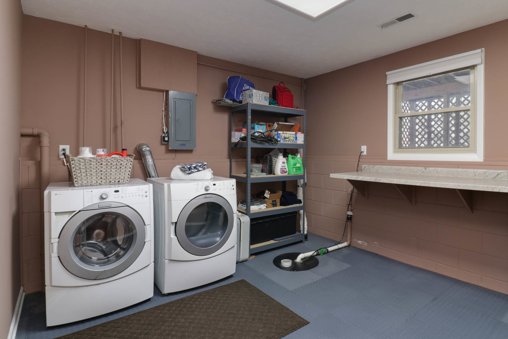 1305 Nicki Drive, Bloomington, IL 61704