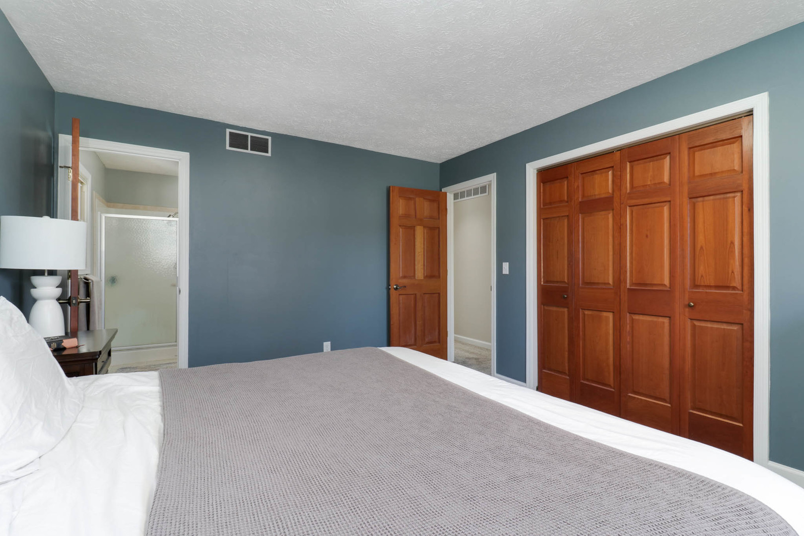 1305 Nicki Drive, Bloomington, IL 61704