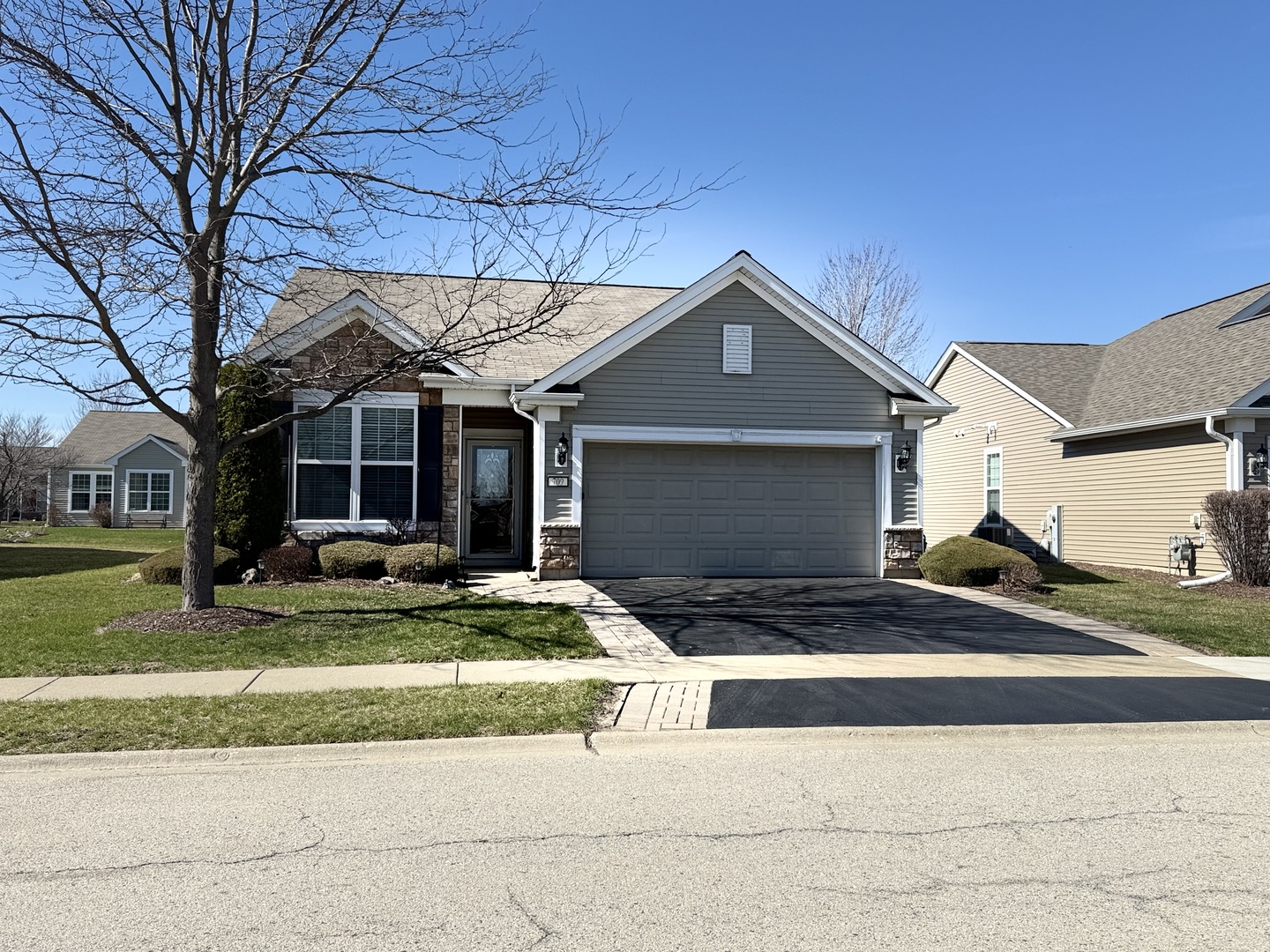 709 Prairie Drive, Shorewood, IL 60404