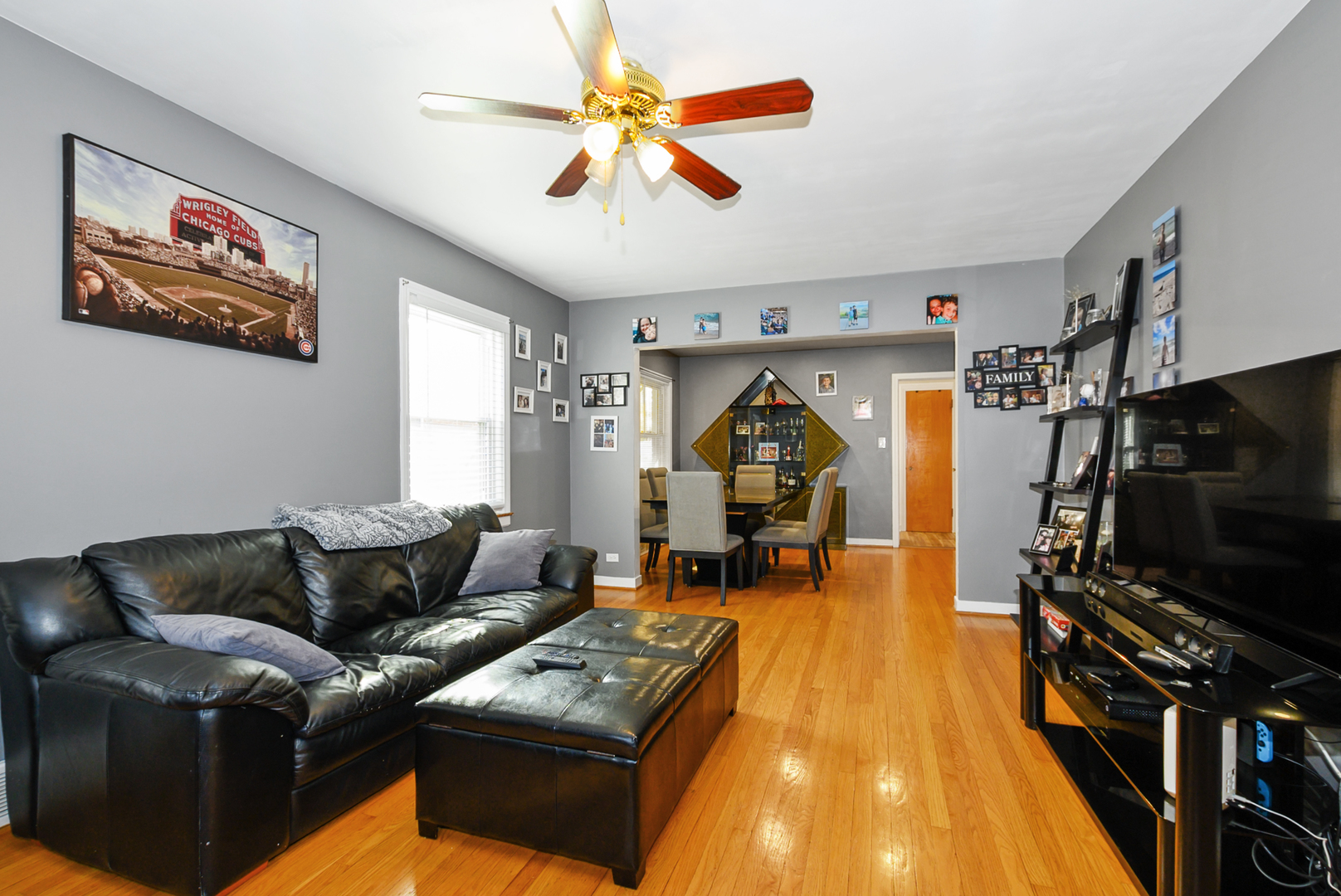 5622 N Kenneth Avenue, Chicago, IL 60646