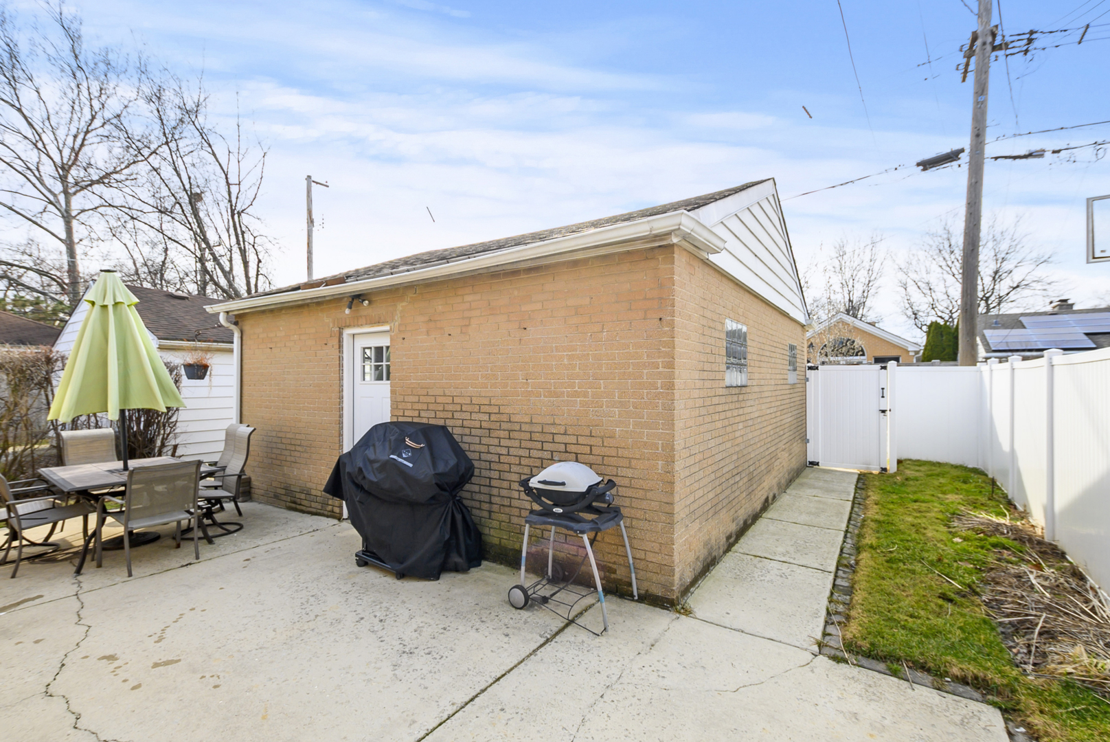 5622 N Kenneth Avenue, Chicago, IL 60646