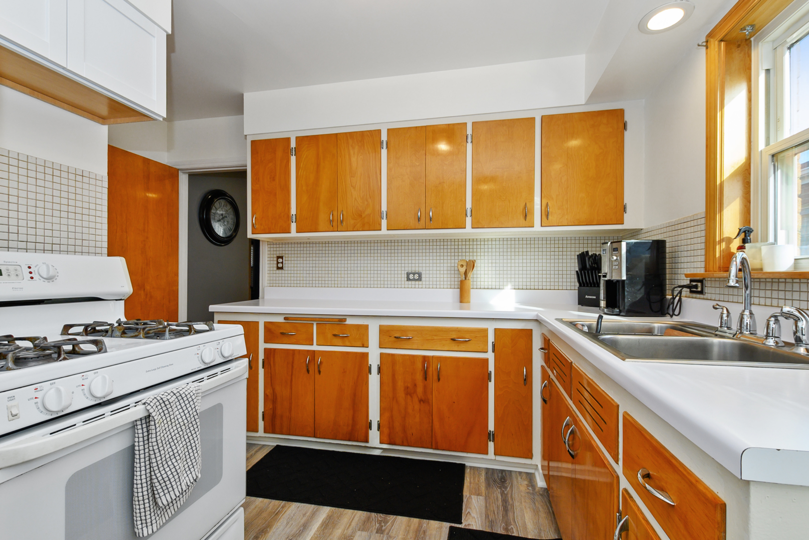 5622 N Kenneth Avenue, Chicago, IL 60646