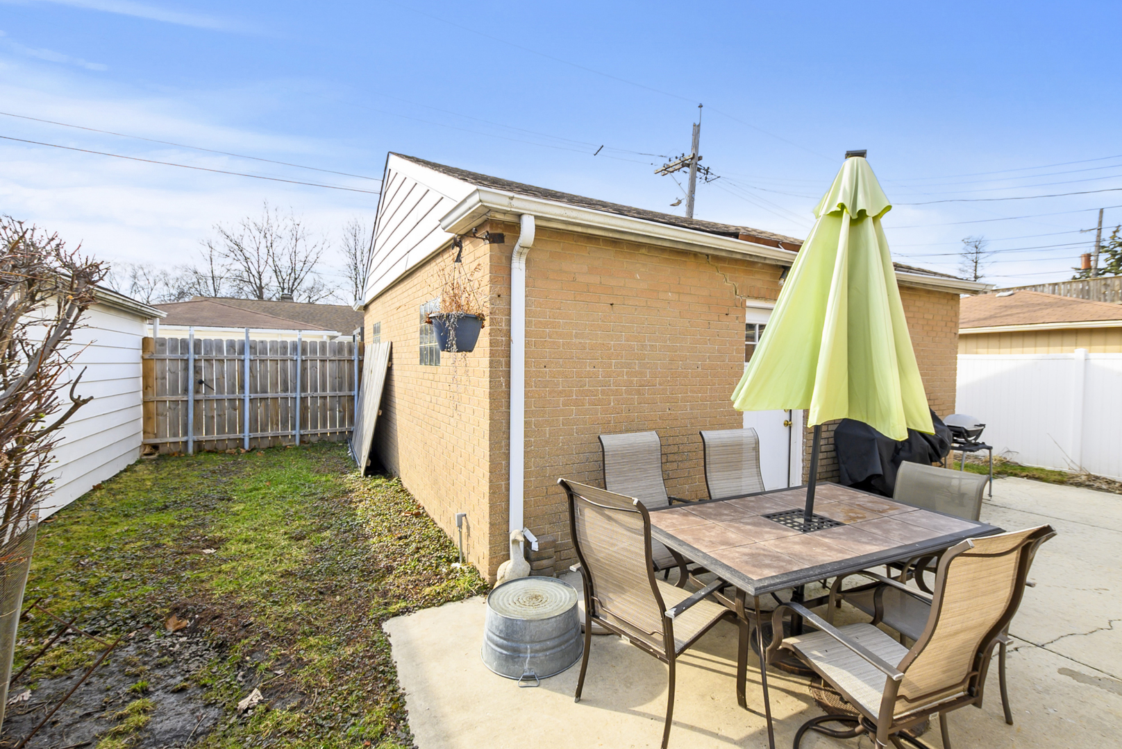 5622 N Kenneth Avenue, Chicago, IL 60646