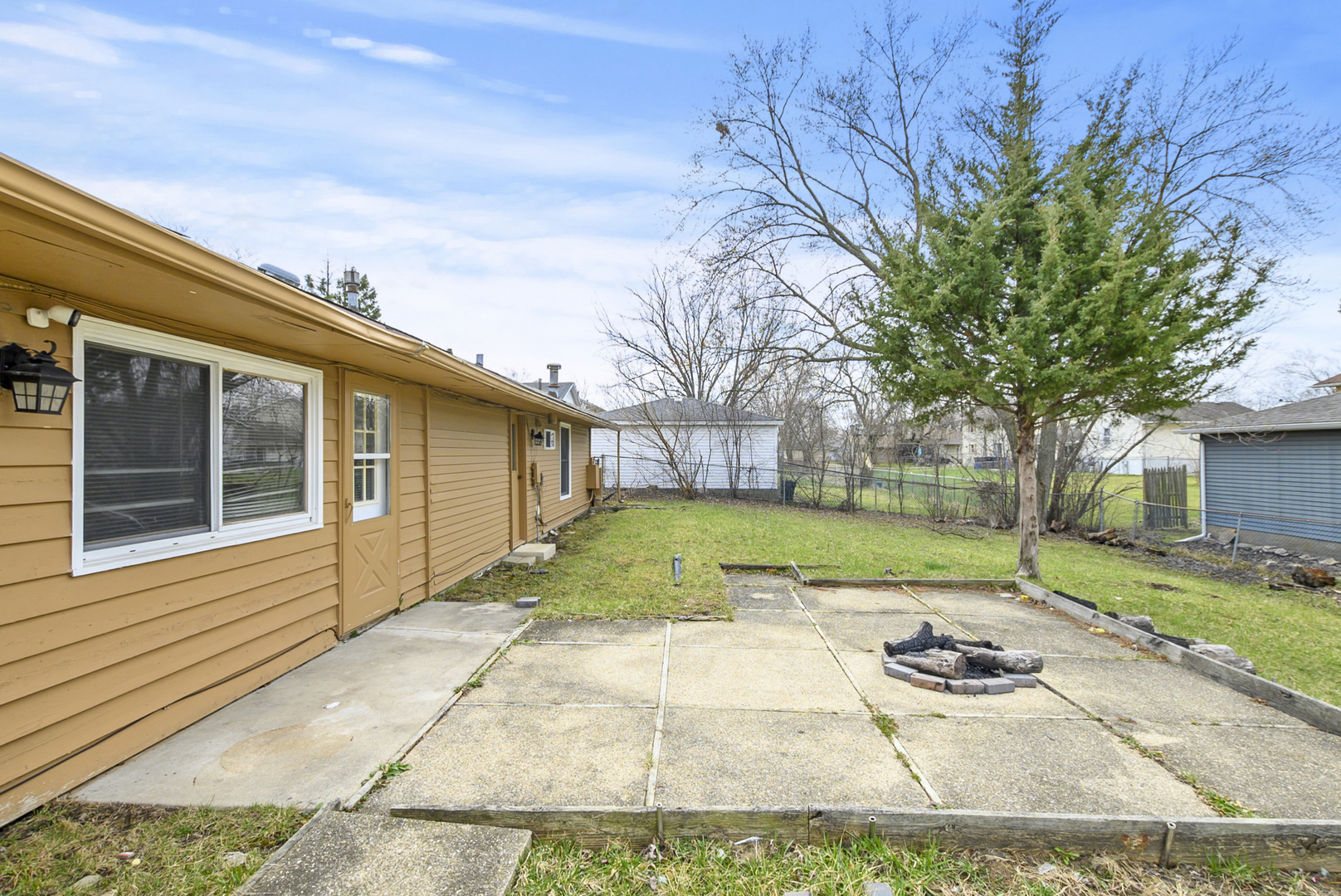 Matteson, IL 60443