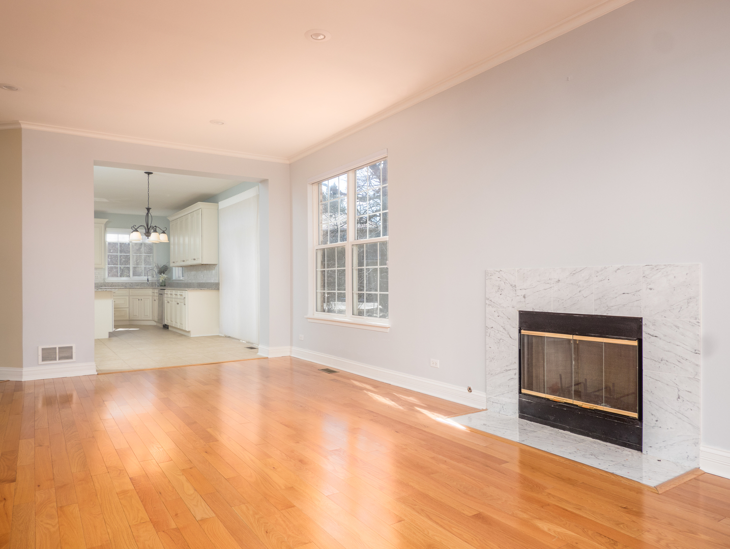 33 River Oaks Circle, Buffalo Grove, IL 60089