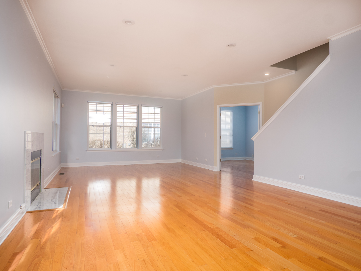 33 River Oaks Circle, Buffalo Grove, IL 60089