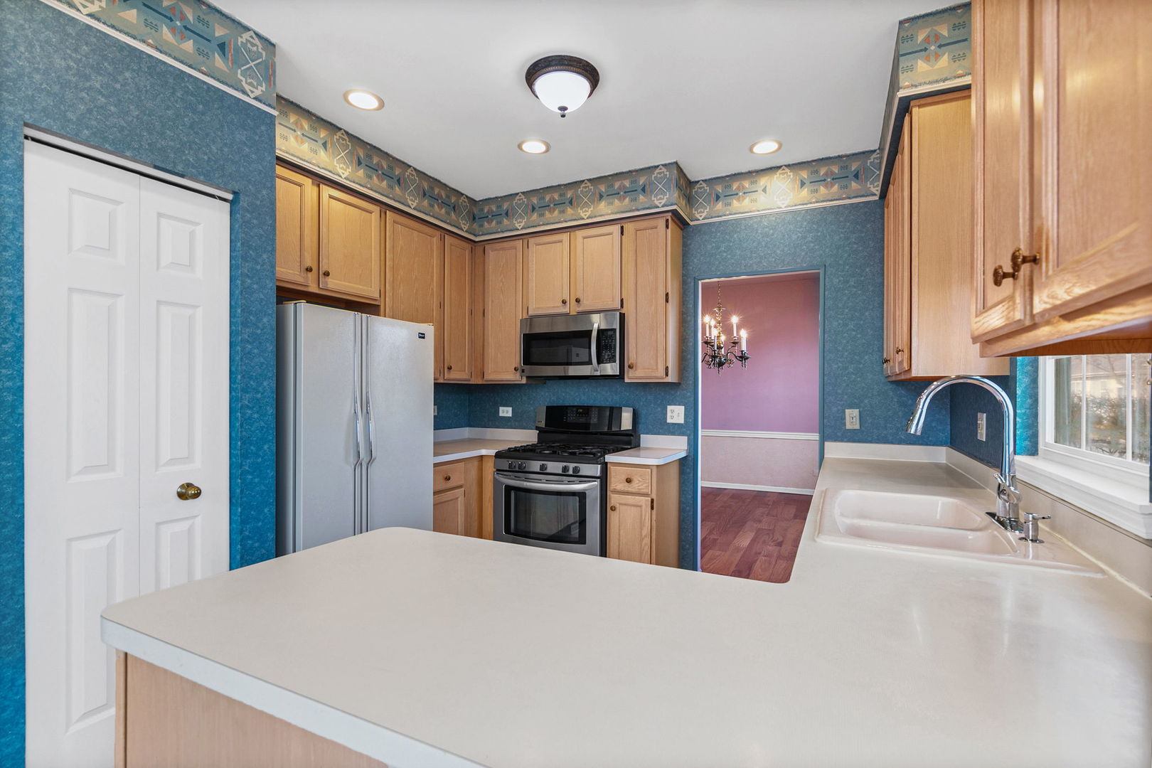 17527 W Stillwater Court, Gurnee, IL 60031