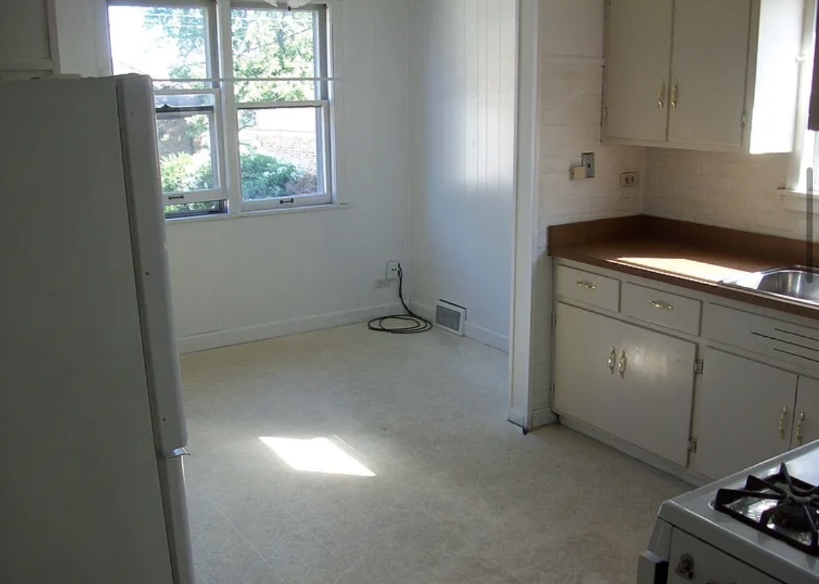 2433 S Keystone Avenue, North Riverside, IL 60546