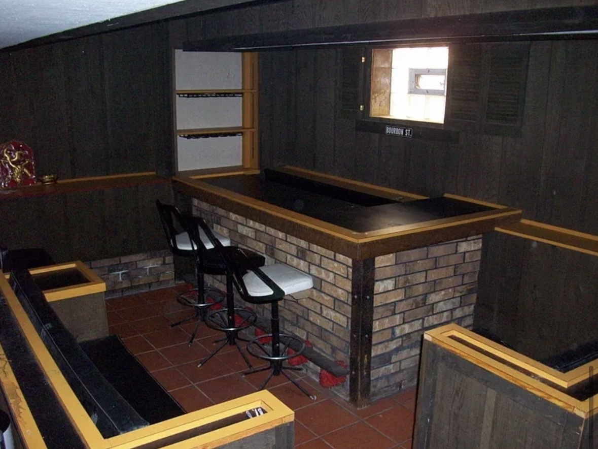 2433 S Keystone Avenue, North Riverside, IL 60546