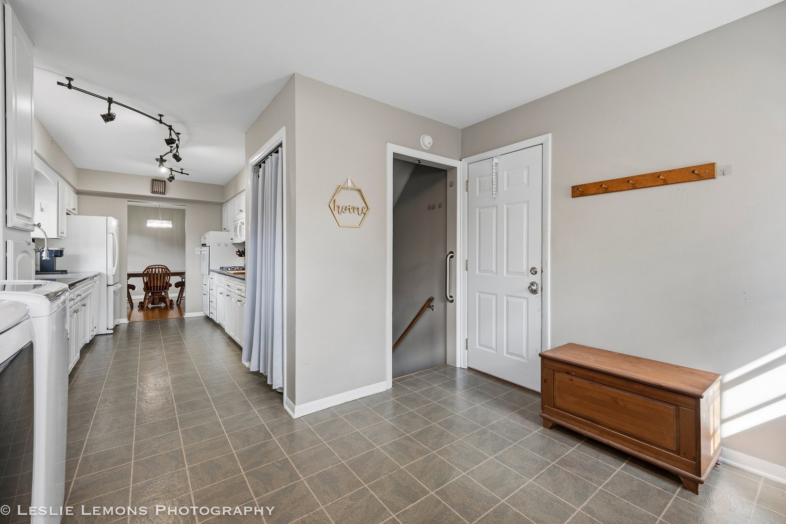 3S328 Juniper Lane, Glen Ellyn, IL 60137