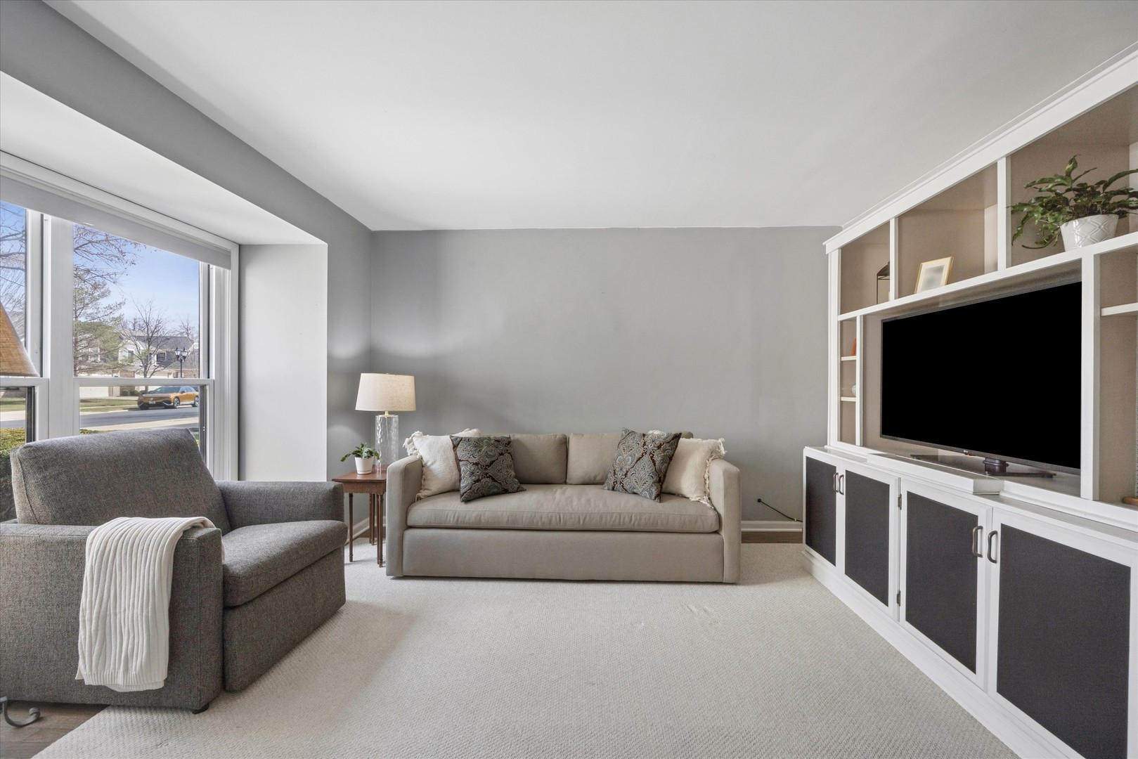 2612 Ashley Woods Drive, Westchester, IL 60154