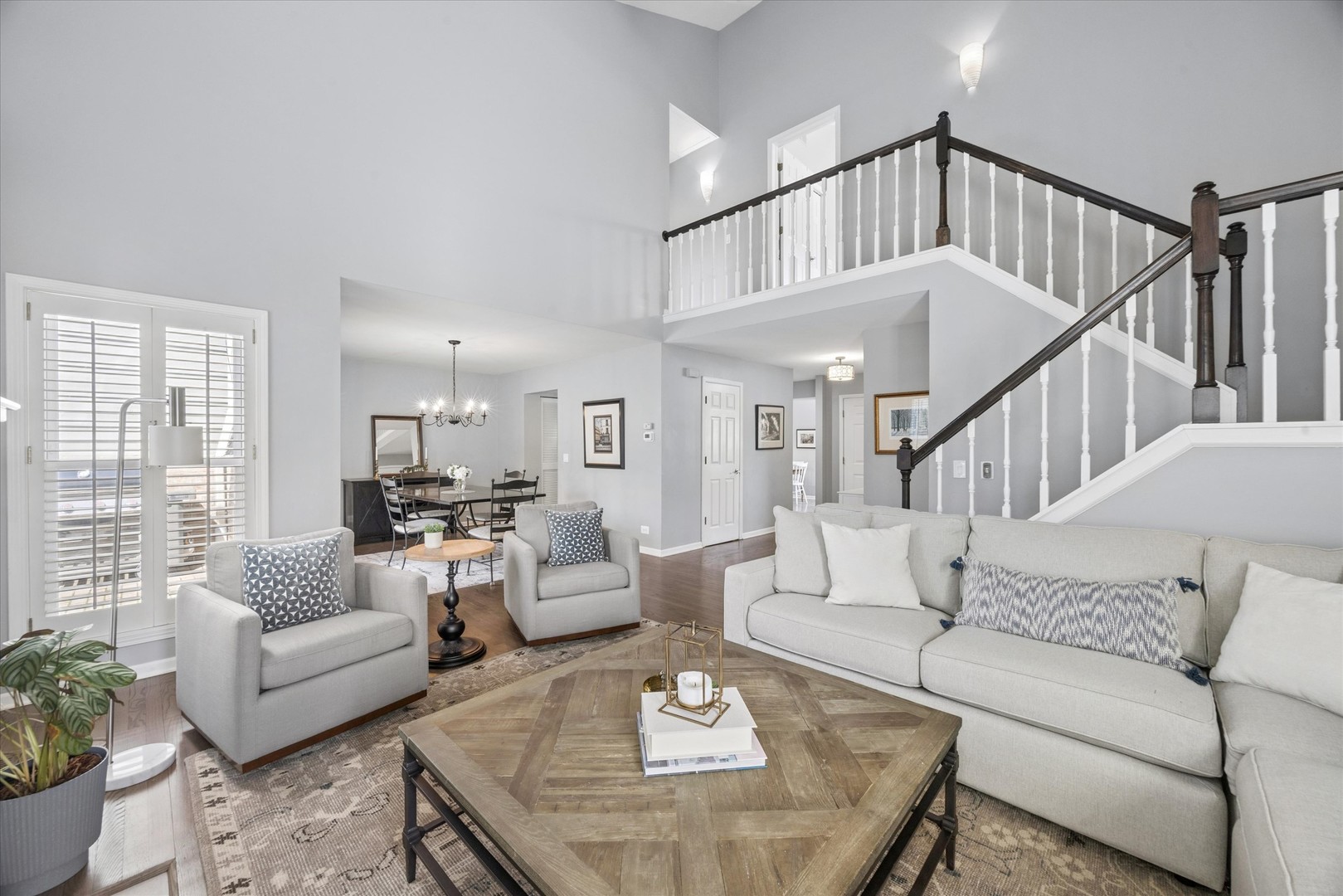 2612 Ashley Woods Drive, Westchester, IL 60154