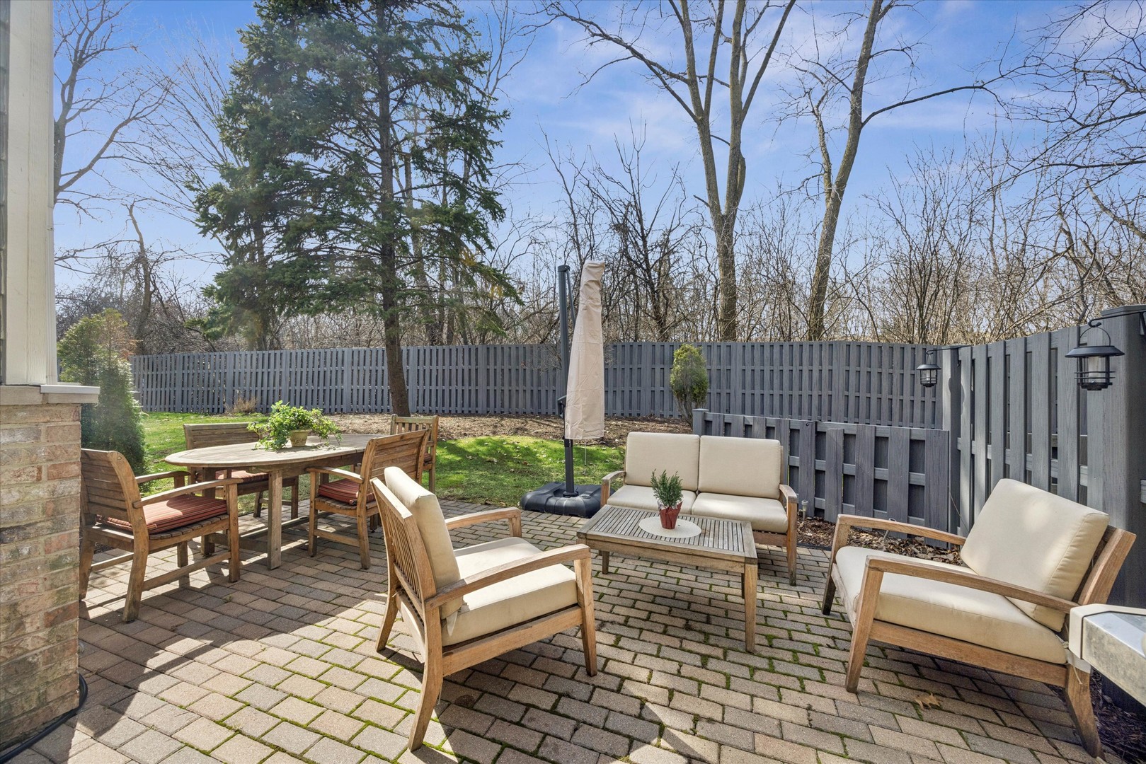 2612 Ashley Woods Drive, Westchester, IL 60154