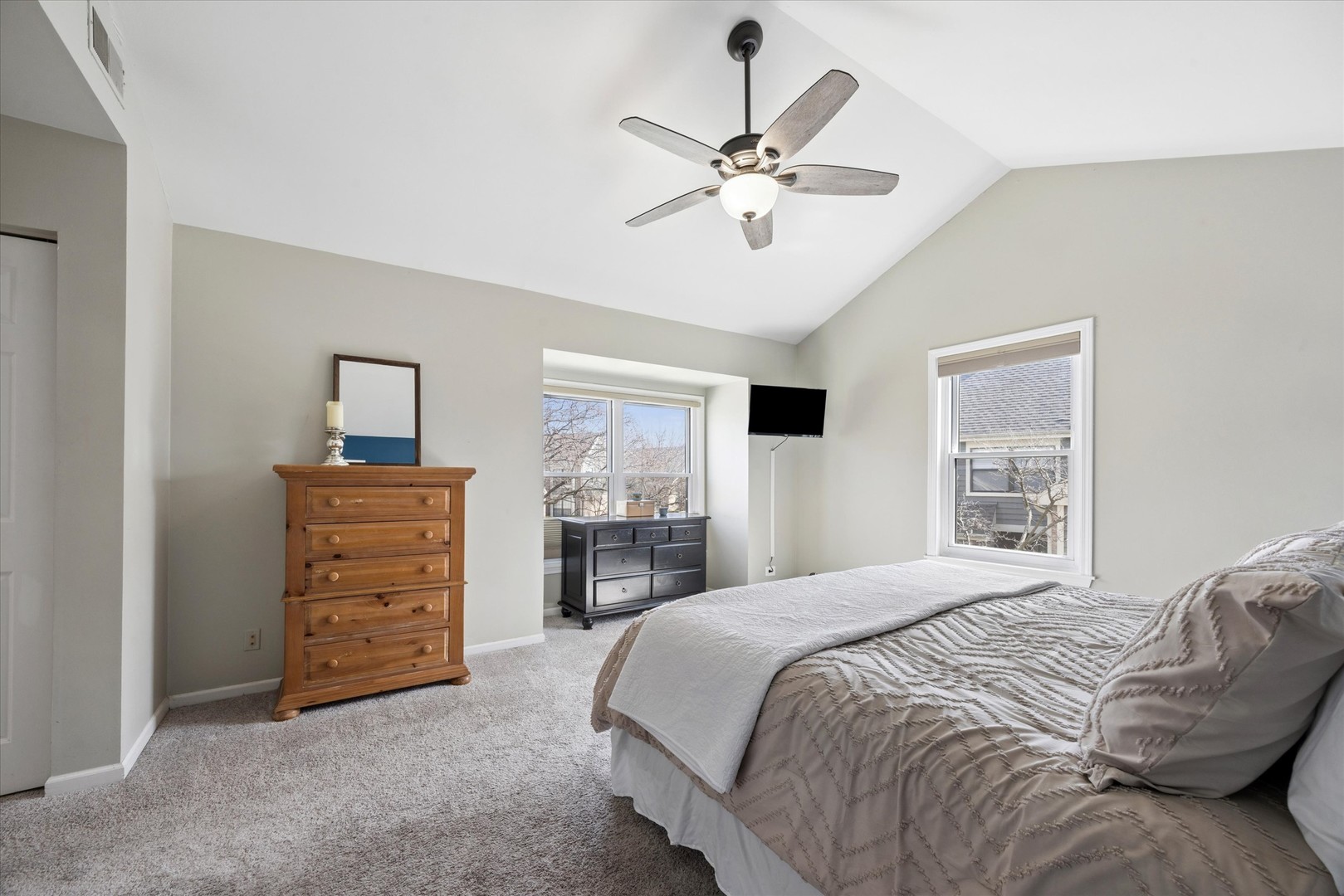 2612 Ashley Woods Drive, Westchester, IL 60154