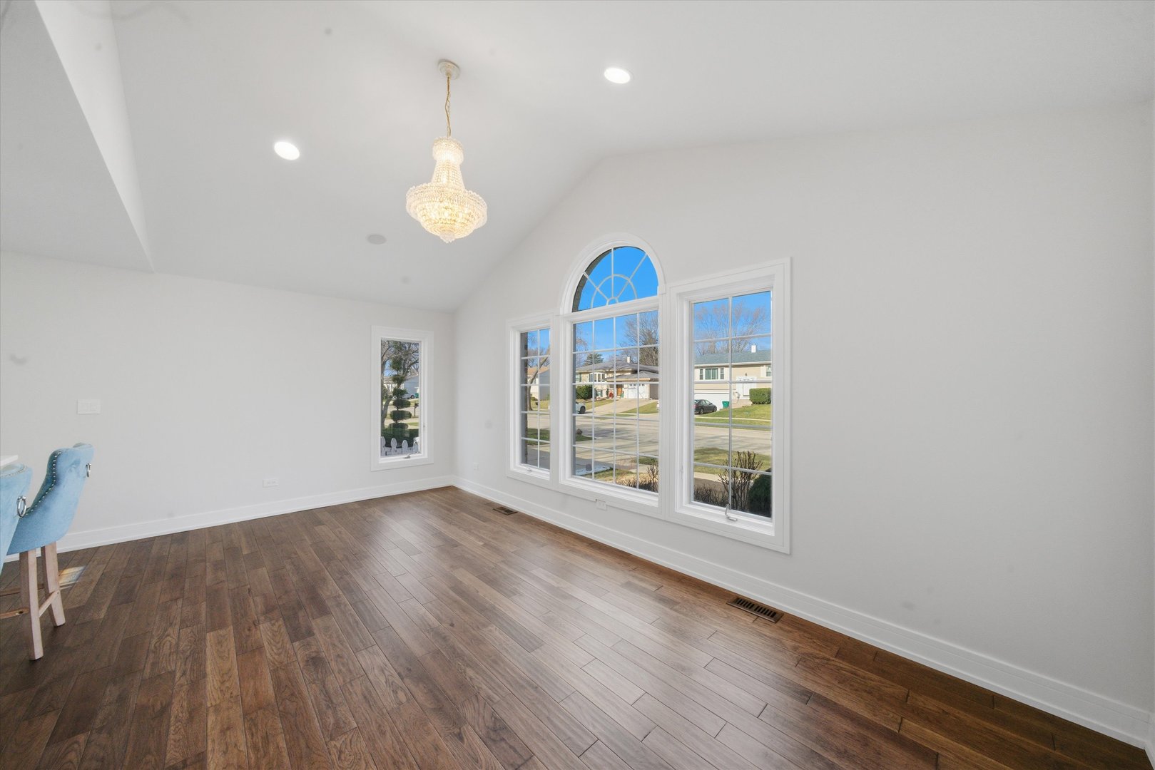 535 Weidner Road, Buffalo Grove, IL 60089