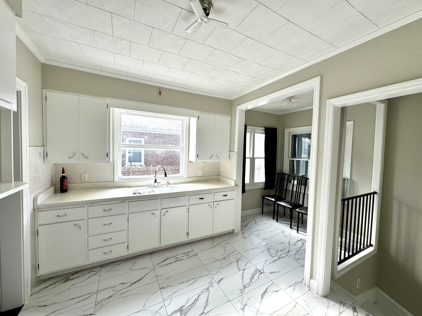 216 BURTON Street, Waukegan, IL 60085