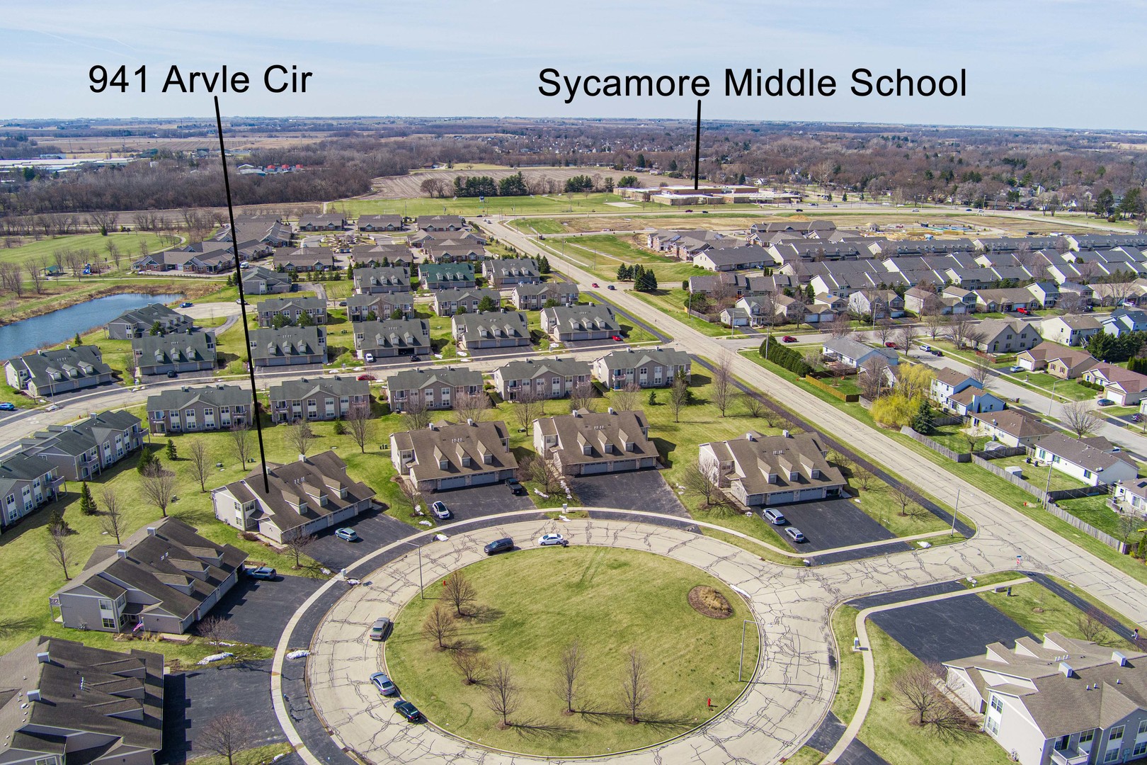 941 Arvle Circle #941, Sycamore, IL 60178