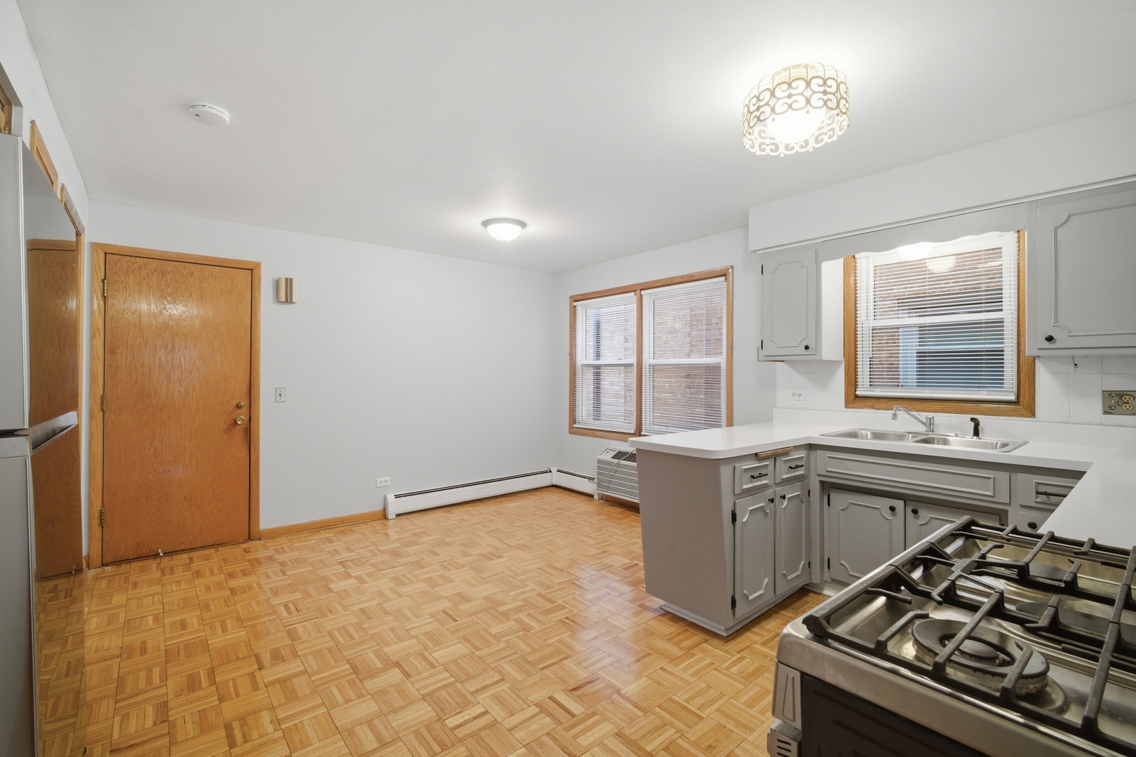 8645 W Summerdale Avenue #2, Chicago, IL 60656