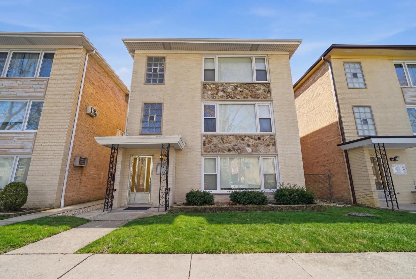 8645 W Summerdale Avenue #2, Chicago, IL 60656