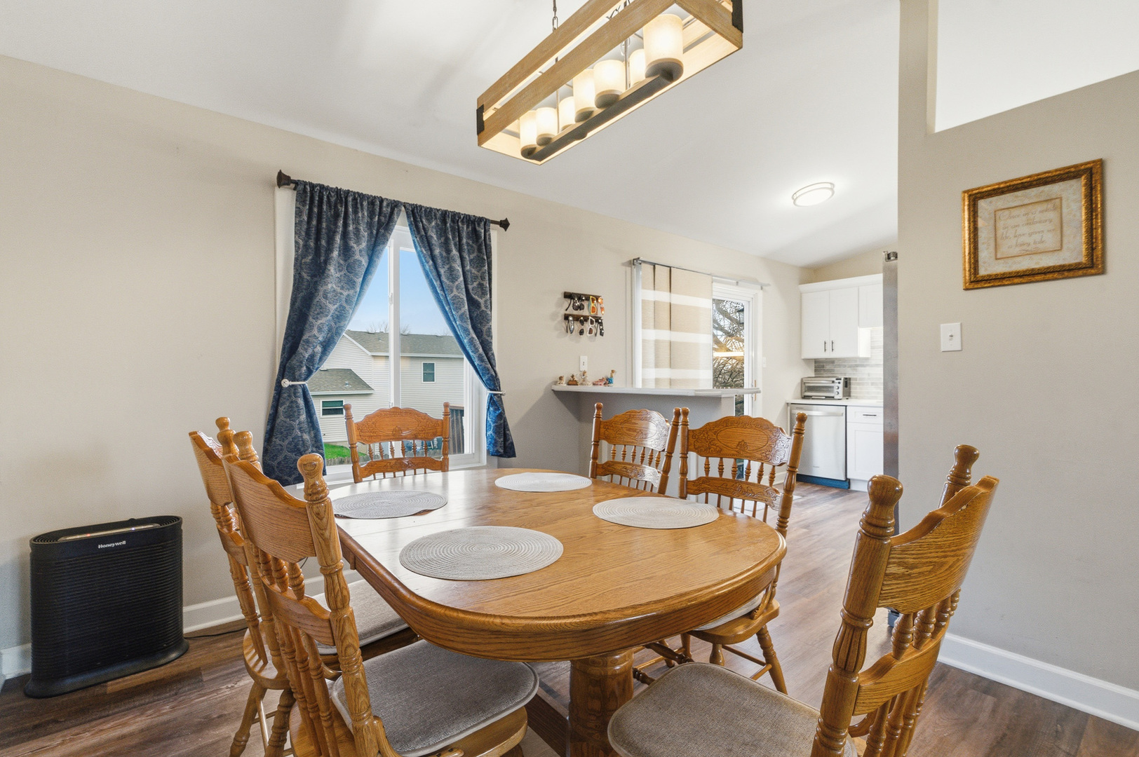 7654 W Moorefield Drive, Frankfort, IL 60423