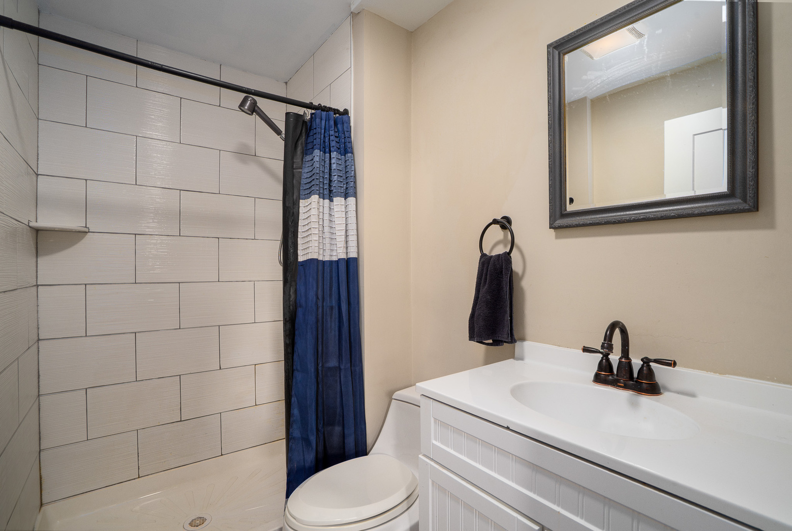 7654 W Moorefield Drive, Frankfort, IL 60423