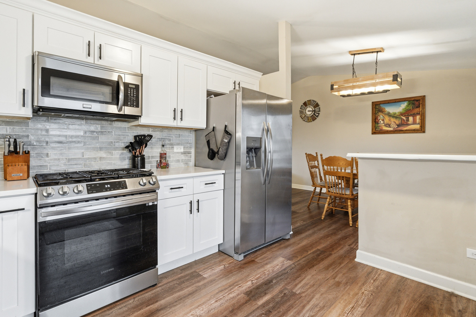 7654 W Moorefield Drive, Frankfort, IL 60423