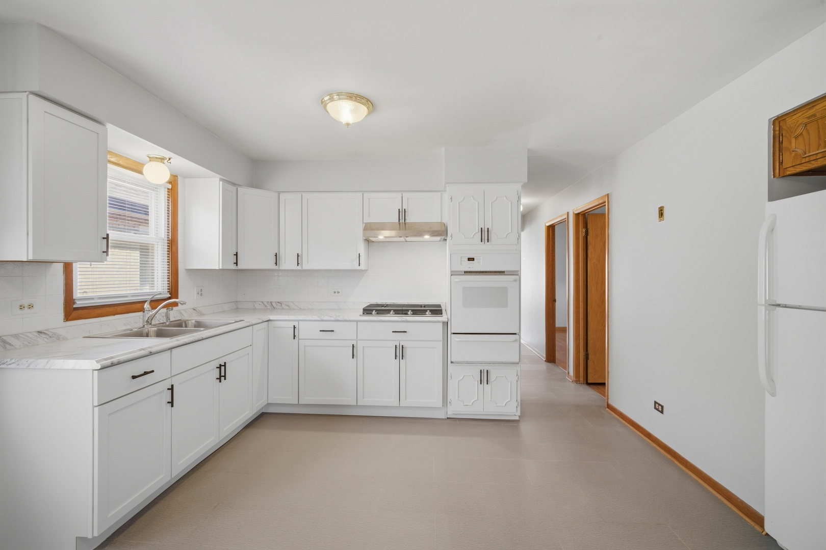 8645 W Summerdale Avenue #3, Chicago, IL 60656