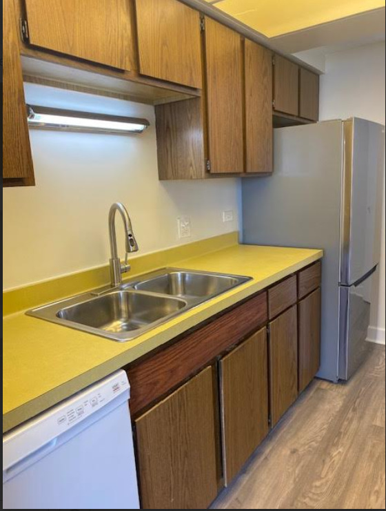 6340 Americana Drive #903, Willowbrook, IL 60527