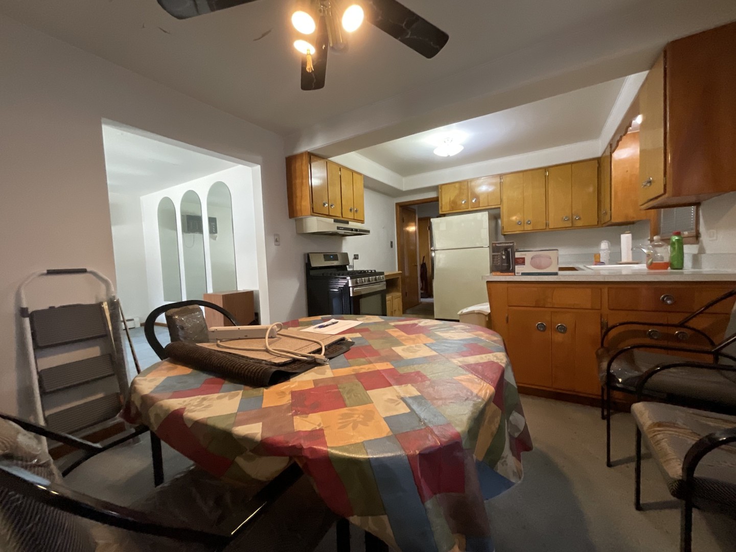 13839 S State Street, Riverdale, IL 60827