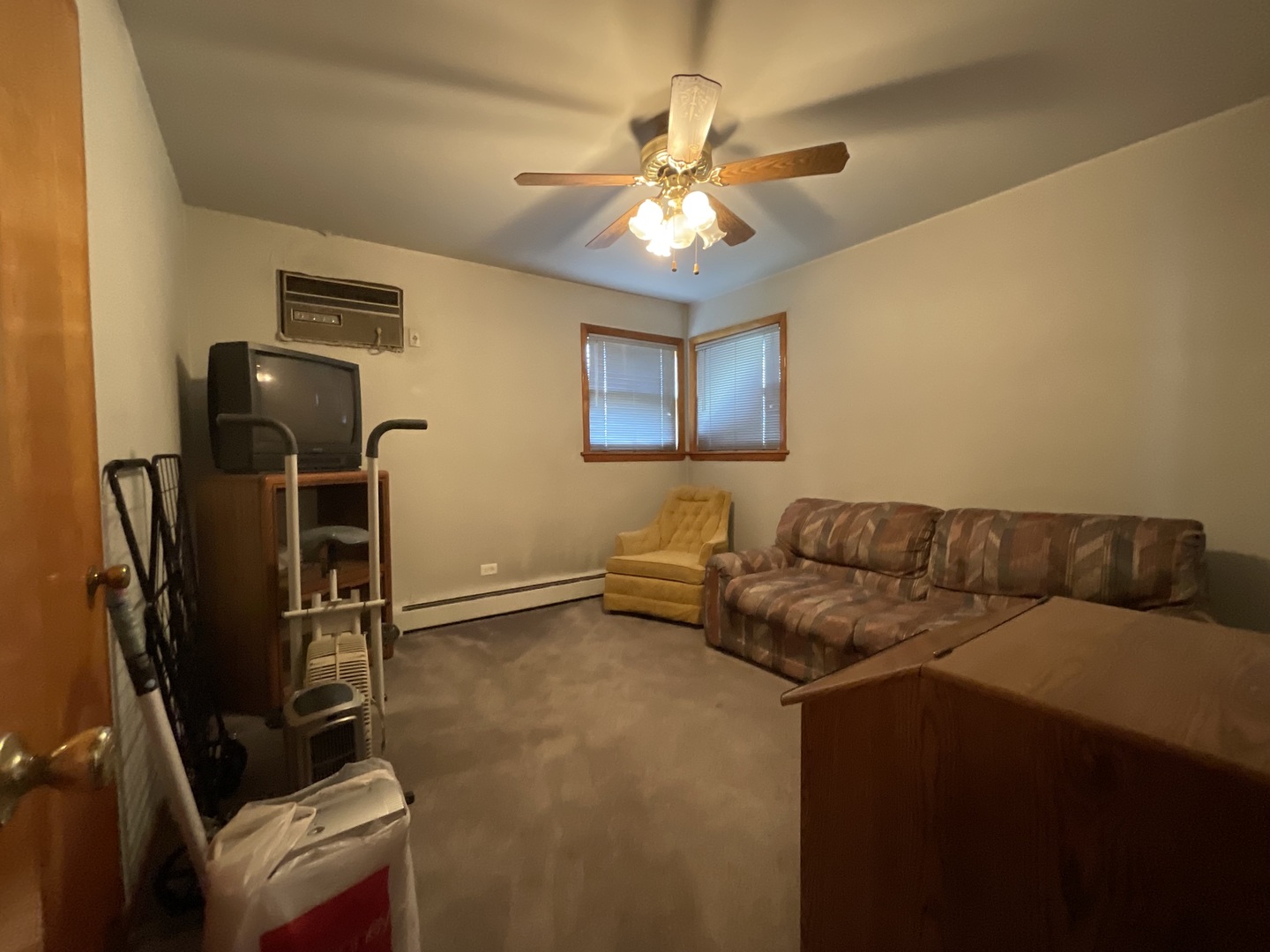 13839 S State Street, Riverdale, IL 60827