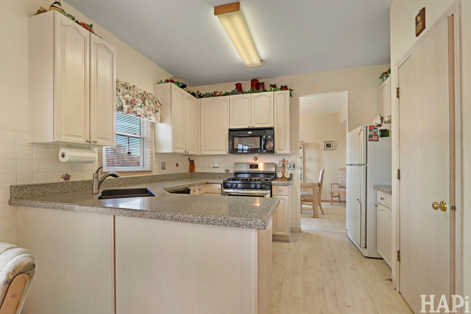 1160 Hillside Avenue, Antioch, IL 60002