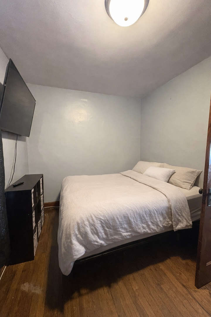 2653 N 73rd Avenue, Elmwood Park, IL 60707