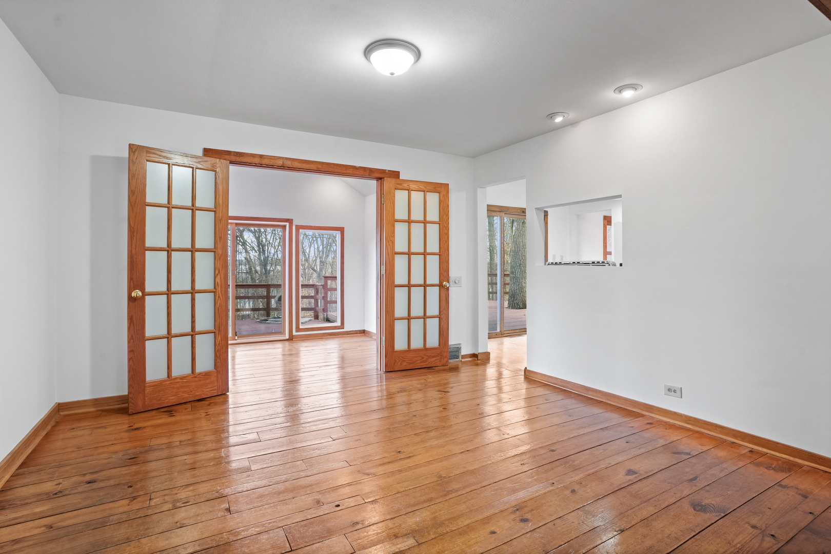 1630 Raymond Street, South Elgin, IL 60177