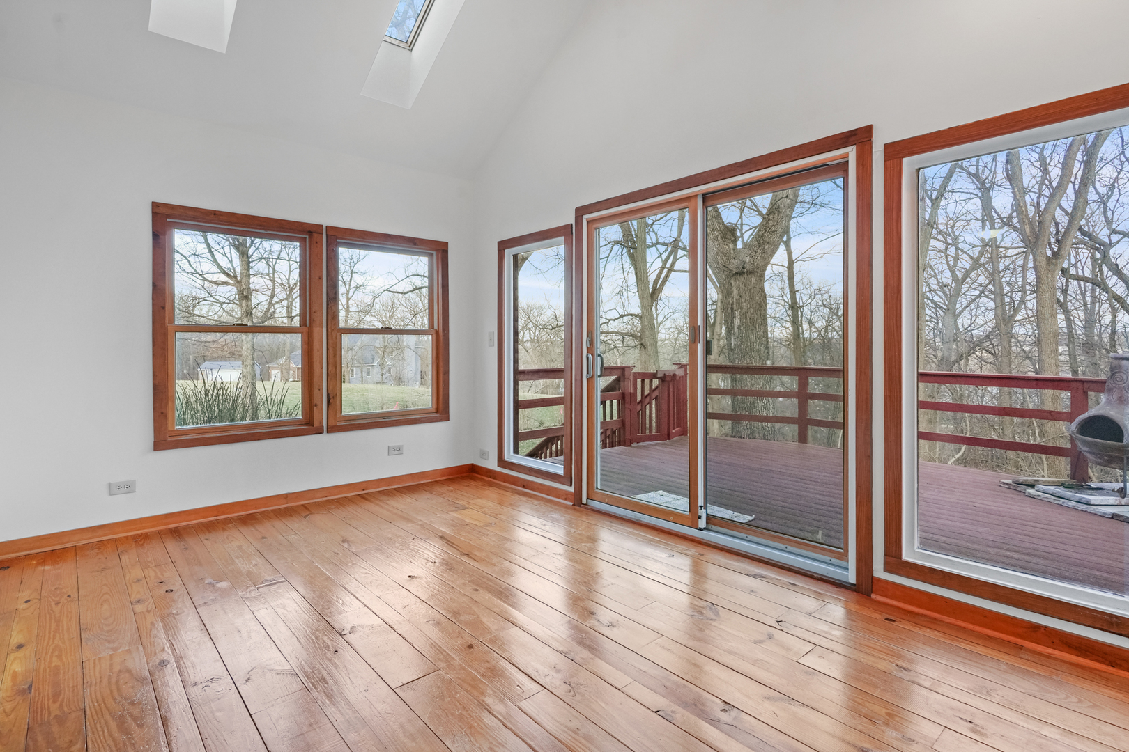 1630 Raymond Street, South Elgin, IL 60177