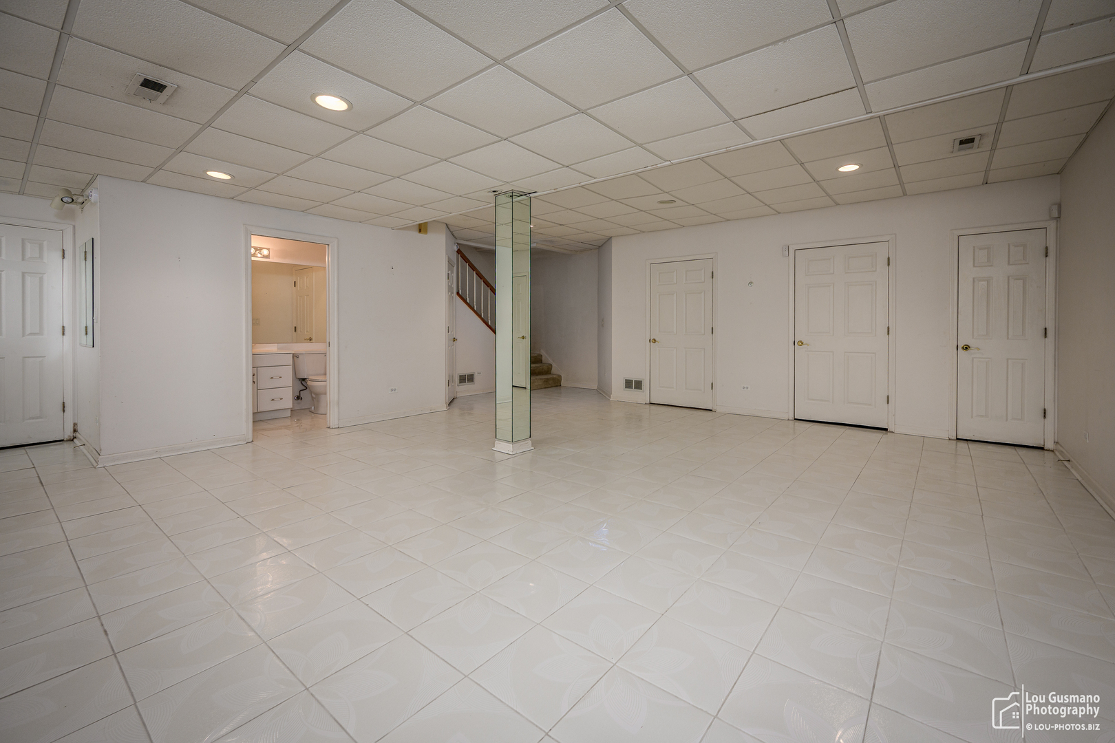 16W536 58th Street, Clarendon Hills, IL 60514