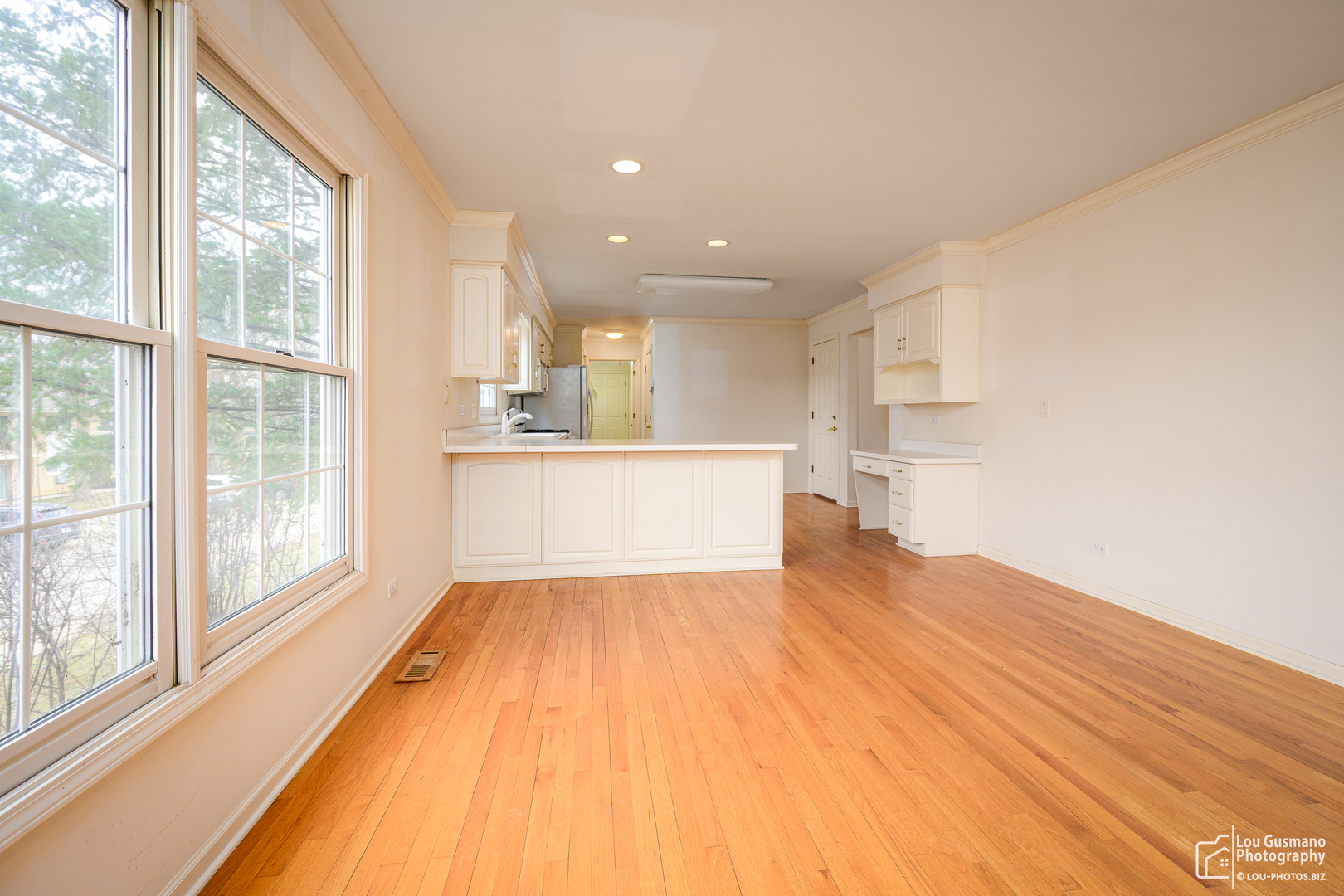 16W536 58th Street, Clarendon Hills, IL 60514