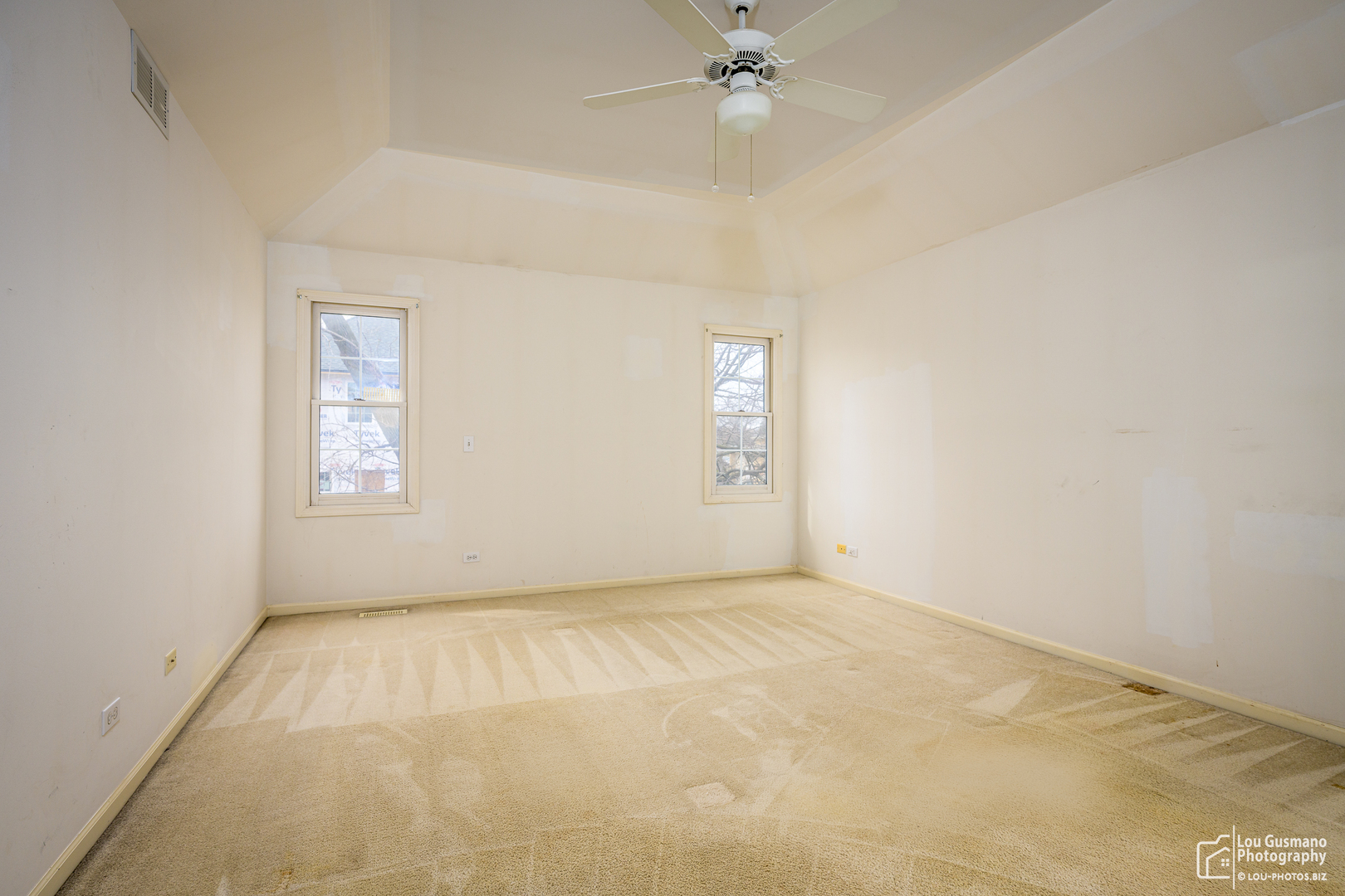 16W536 58th Street, Clarendon Hills, IL 60514