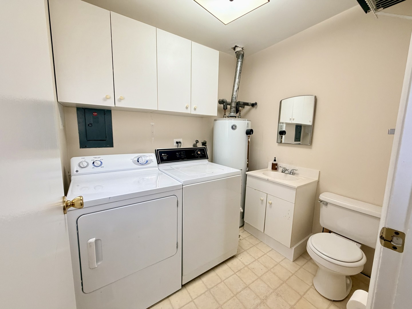 635 Morton Street, Hoffman Estates, IL 60169