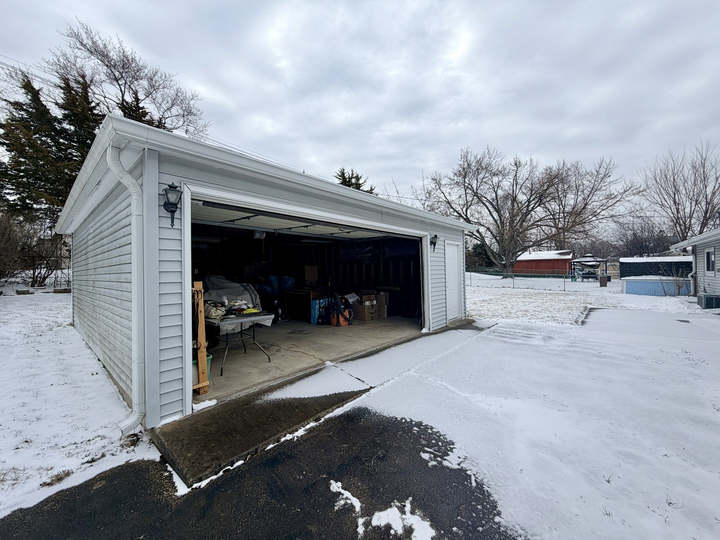 635 Morton Street, Hoffman Estates, IL 60169